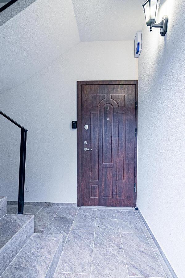 Owls Hill Apartment Kaunas Exterior foto